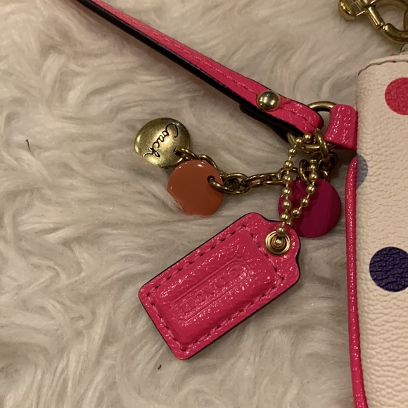 Coach polka dot wristlet - Picture 4 of 6